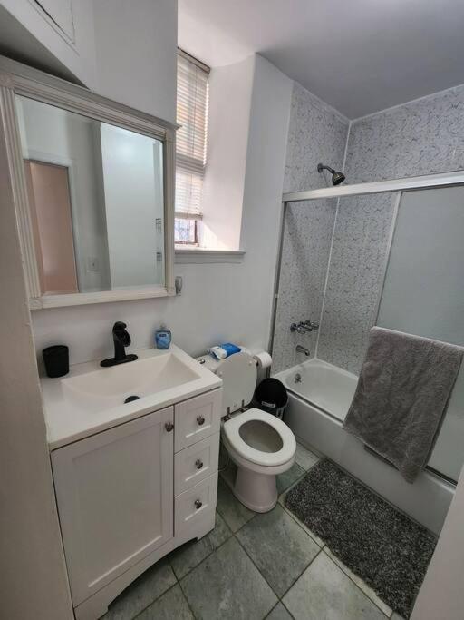 Spacious 3 Bedroom Apartment Mins To Nyc! Union City Exteriér fotografie